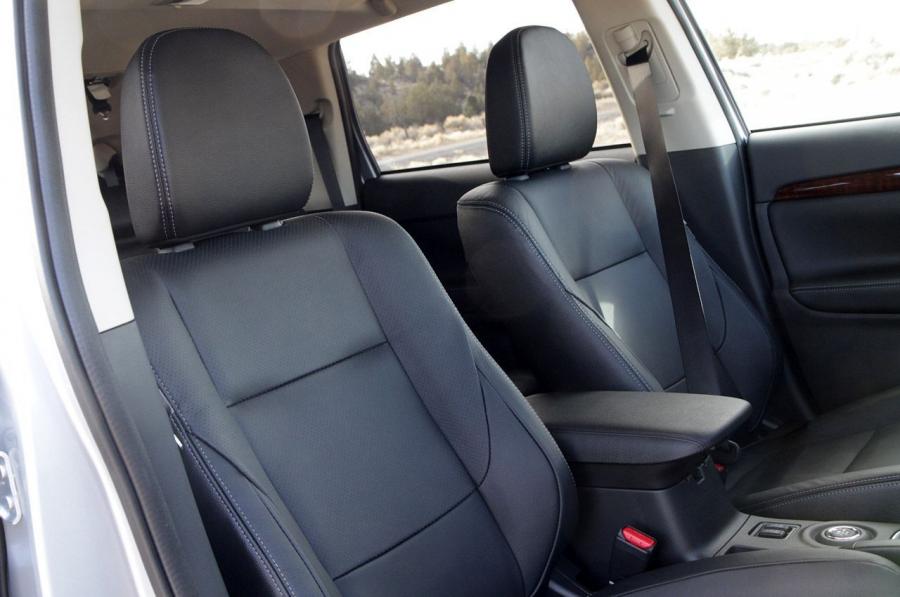  Mitsubishi Outlander 2014 года  (фото 19 из 136)